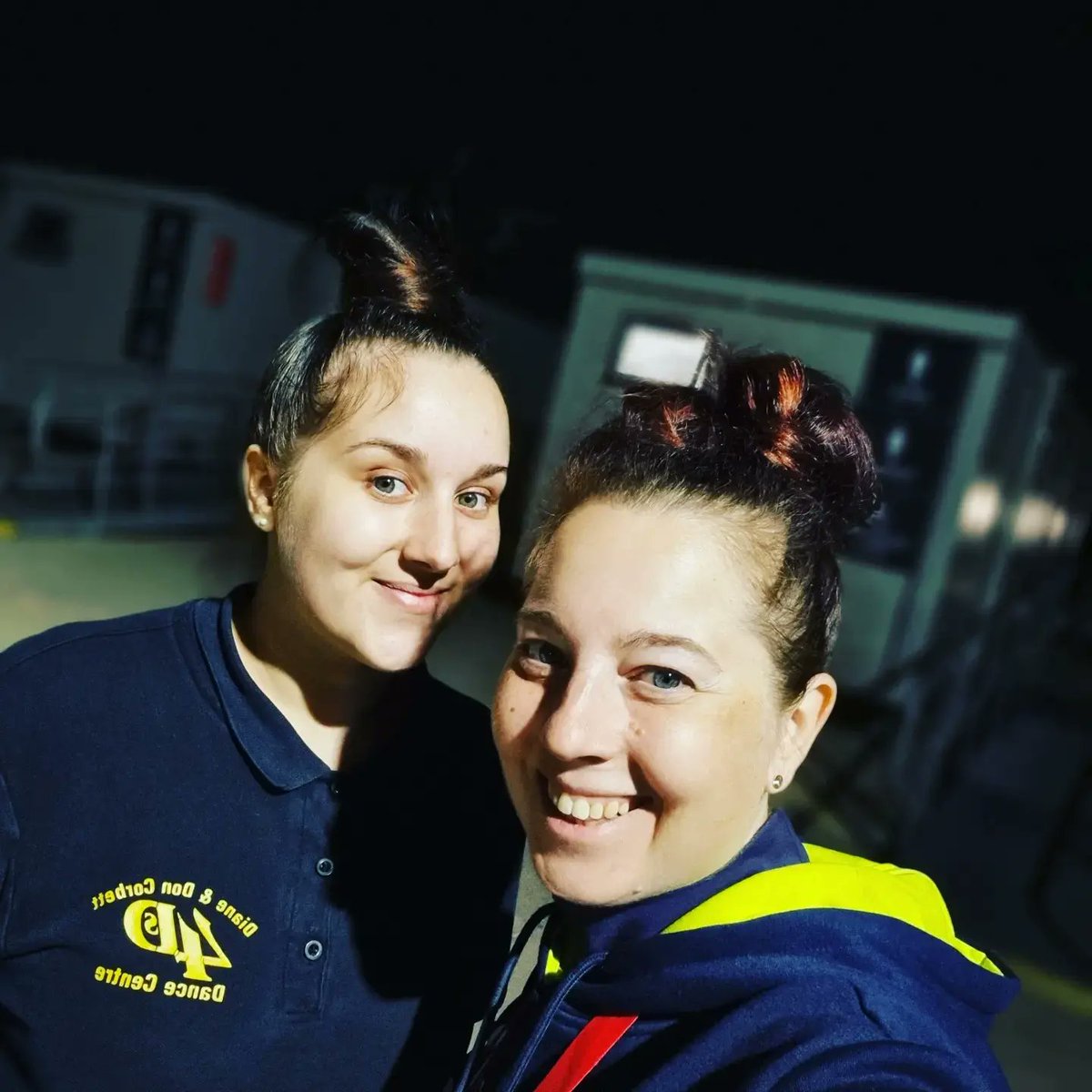 emmaaJ2H's tweet photo. Volunteer Shift No.23 - Last one with this one bossing me around! 🤣
It's been a laugh! Good luck with all you do @lukecapay 🤩🍀
.
It's so lovely being there with @chloe_susan_richards 😀 &amp; not long to go! 💕
#birminghamcommonwealthgames
#B2022 
#birminghamcg22
@birminghamcg22 https://t.co/JNZivyvOcz