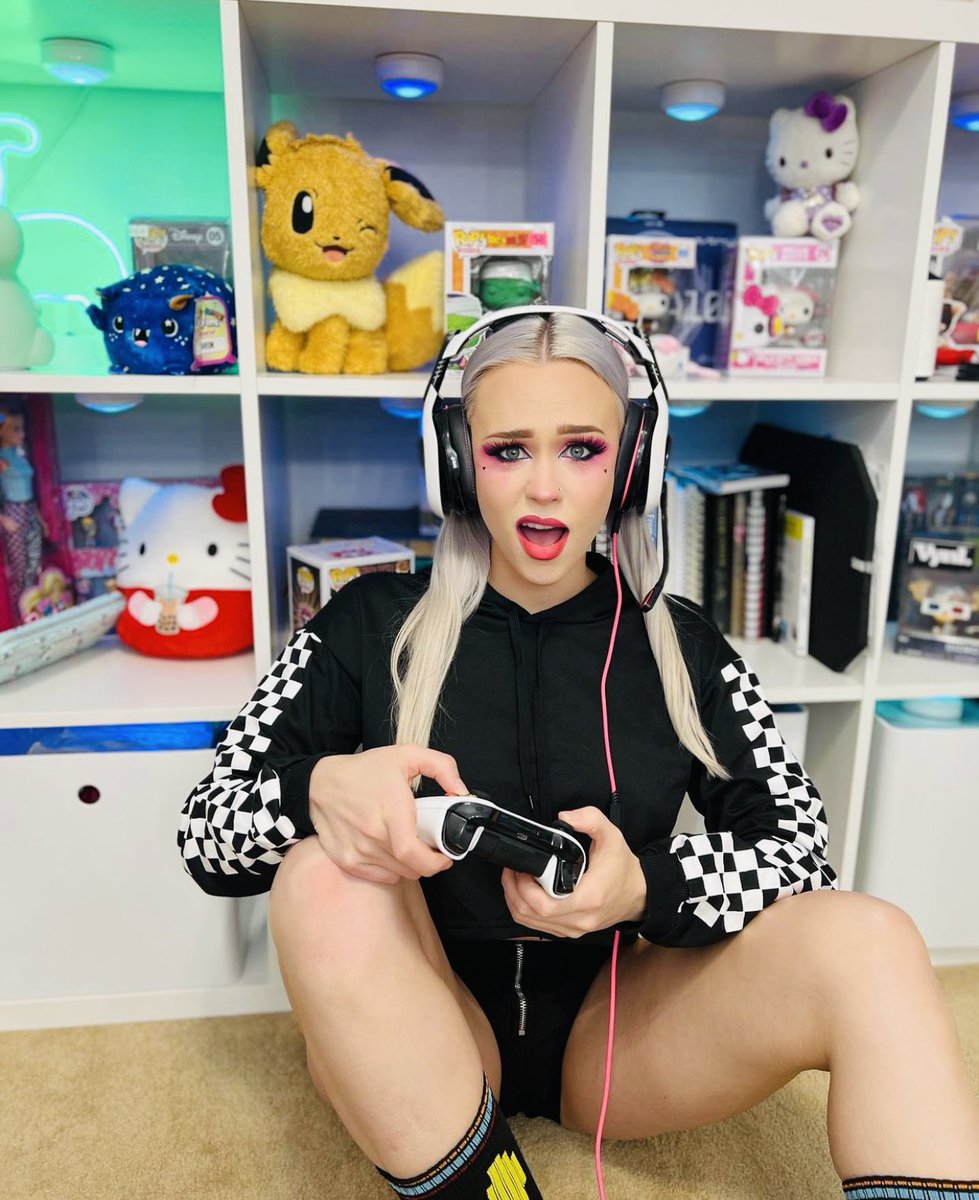 Hashtag professional gamer