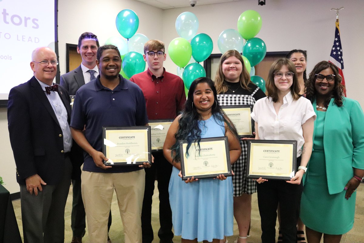 officialSPS's tweet photo. 7 Future SPS teachers 👇

Tonight, SPS held a special signing ceremony for the first class of Future Educators. In the next three years, these @MissouriState students will learn to lead classrooms with excellence.  

When they graduate, they'll join #TeamSPS.

#SPSLeads https://t.co/3hU4Parp3V