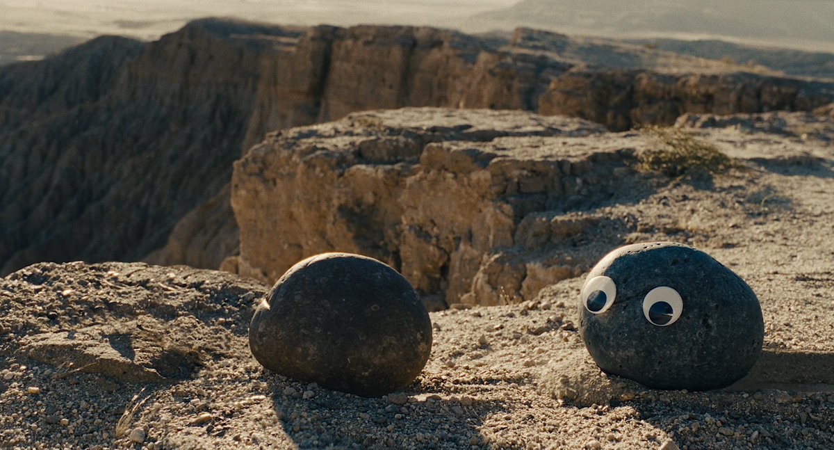CINEMAGEMS's tweet photo. Everything Everywhere All at Once (2022) https://t.co/ZjxNJZAwew