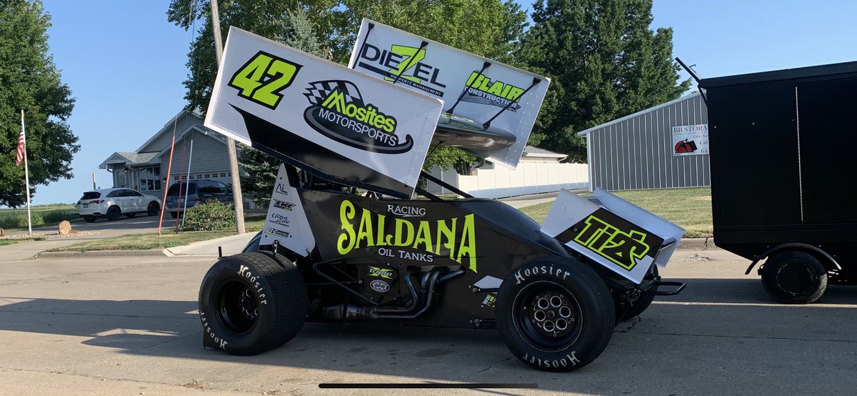 Thank you <a href="/sye_lynch/">Sye Lynch</a> and <a href="/chad_hill_CMFH/">Chad Hill</a> for letting us be apart of your 1st <a href="/knoxvilleraces/">Knoxville Raceway</a> 360 Nationals 👊🏼🤓