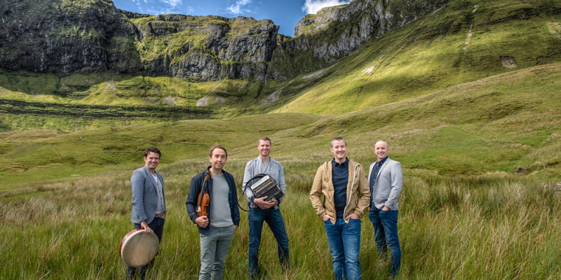 You can enjoy Irish music on the evening of August 12th at <a href="/AllertonParkUI/">Allerton Park &RC</a>: Irish Fest will feature two bands: opening act Broken Brogue and headliner Téada: ow.ly/R71g50KaZNA