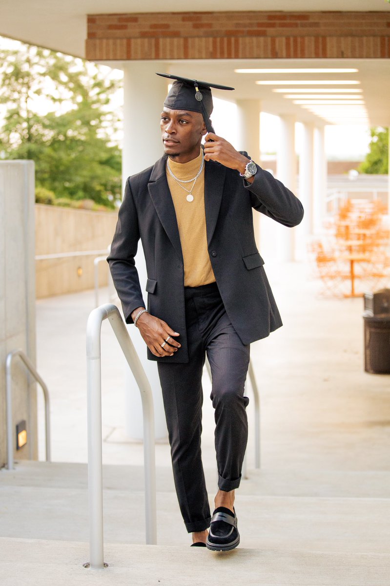 DynamicDami_'s tweet photo. “The will to persevere is often the difference between failure and success.”

• B.S. Engineering Design Technology
• Minor - Construction Management

✅ ASA Program Chair 
✅ Dean’s List
✅ BSA Best Dressed Award Winner
✅ Diversity Council Fashion Show

August 6, 2022 | 9:30am https://t.co/SQDOhmEkWK