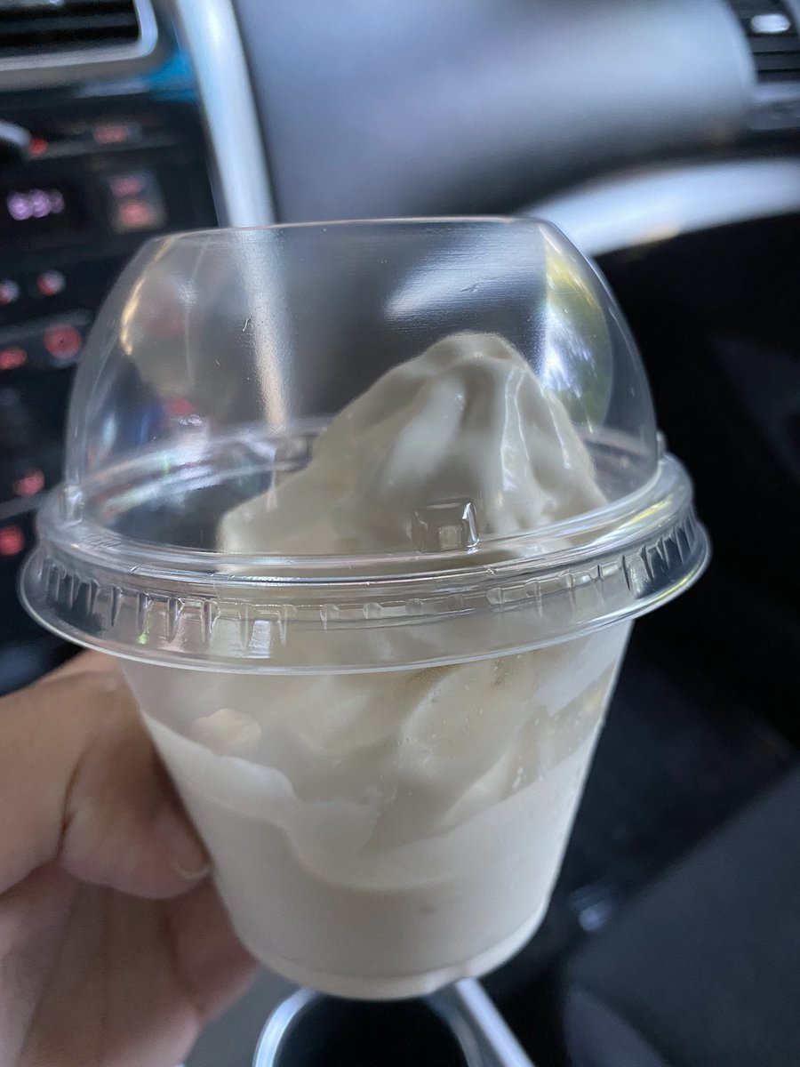 LOYALTYQUEEN4's tweet photo. @sonicdrivein I paid a $1.70 for this little bit of ice cream.😡Why wasn’t it filled up to the top?🤦‍♀️😡 https://t.co/Bo3YzCdOOJ