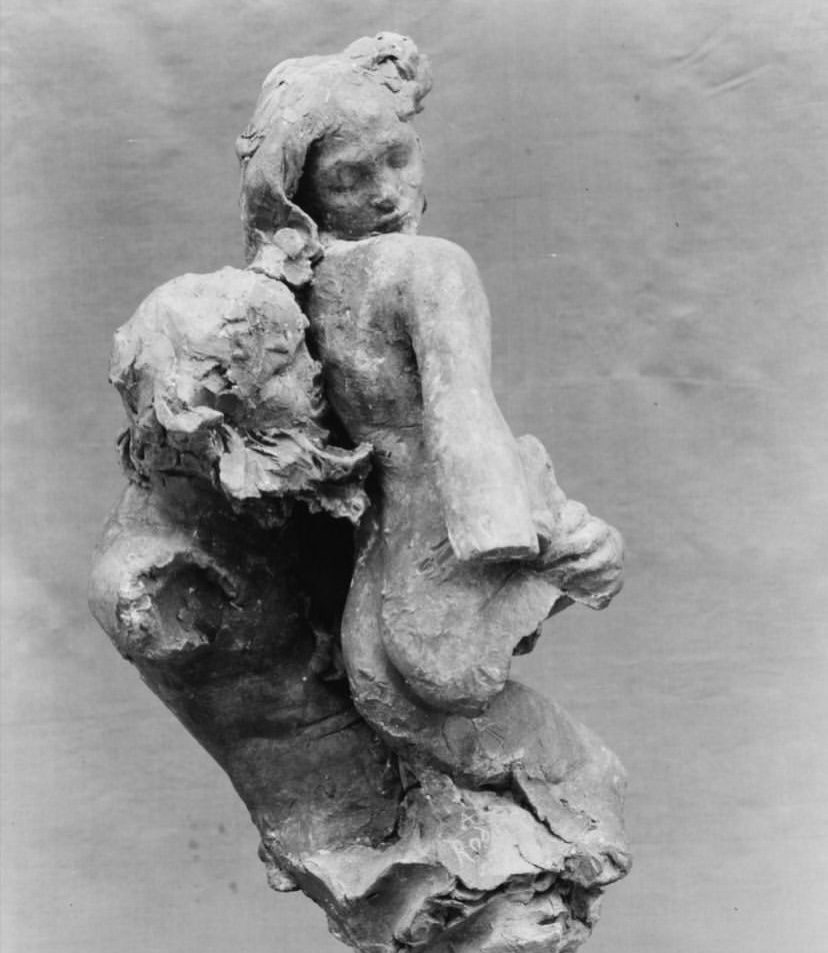 uyarsanatta's tweet photo. ‘Triton ile Nereid’, Auguste Rodin, 1893. https://t.co/Ex0pvp3AXS