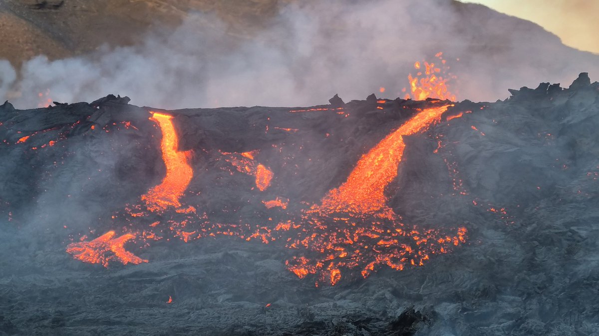 isarlogi (@isarlogi) on Twitter photo 