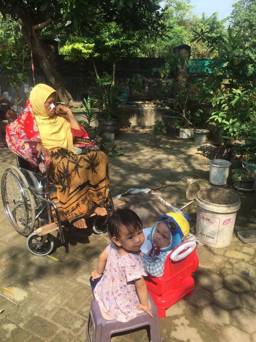 qq2407's tweet photo. Sehat sehat terus mah.. https://t.co/q5hvoHDpSj