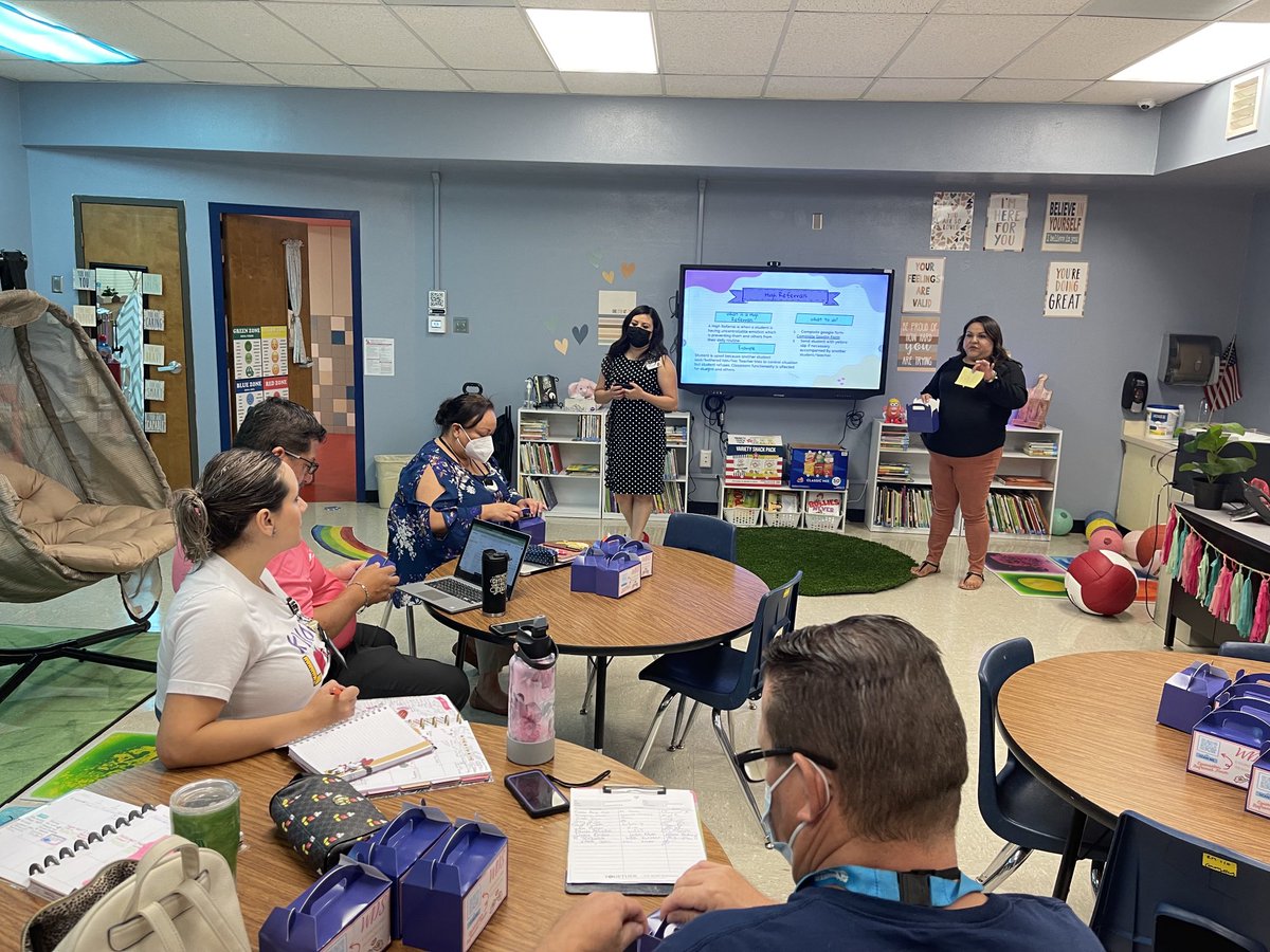 BAILONANGELICAM's tweet photo. Ms. Esparza & Ms. Ceniceros meeting with teachers to discuss their referral system. #HeartFirstCISD #CounselorStrong https://t.co/46E9FgXAXb