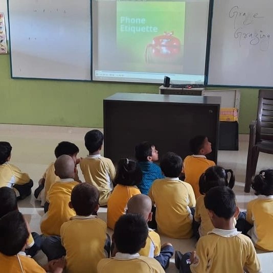 SunbeamDLN's tweet photo. Mobile Etiquette Activity 
KG1
📱📲☎️📞

#activitybasedlearning 
#SunbeamSchool 
#dildarnagar https://t.co/SDPcWmeHUN