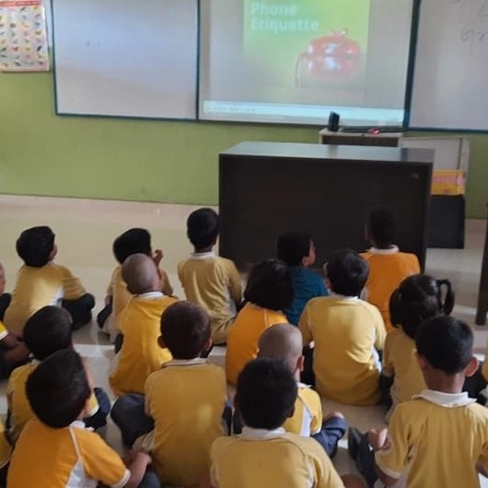 SunbeamDLN's tweet photo. Mobile Etiquette Activity 
KG1
📱📲☎️📞

#activitybasedlearning 
#SunbeamSchool 
#dildarnagar https://t.co/SDPcWmeHUN