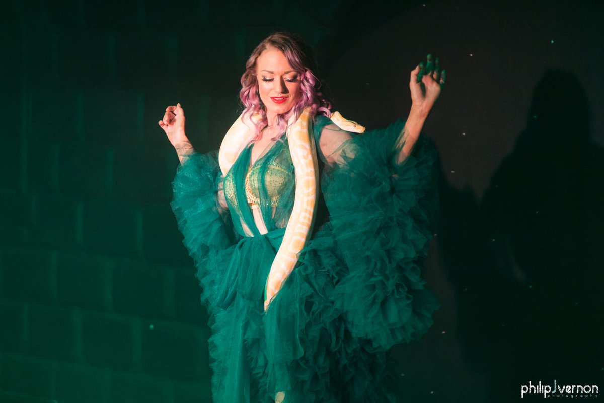 Apollo and I taking the stage for our act!!!

@Glitterbugbar

#burlesque #burlesqueshow #snakedancer #thatsnakegirl