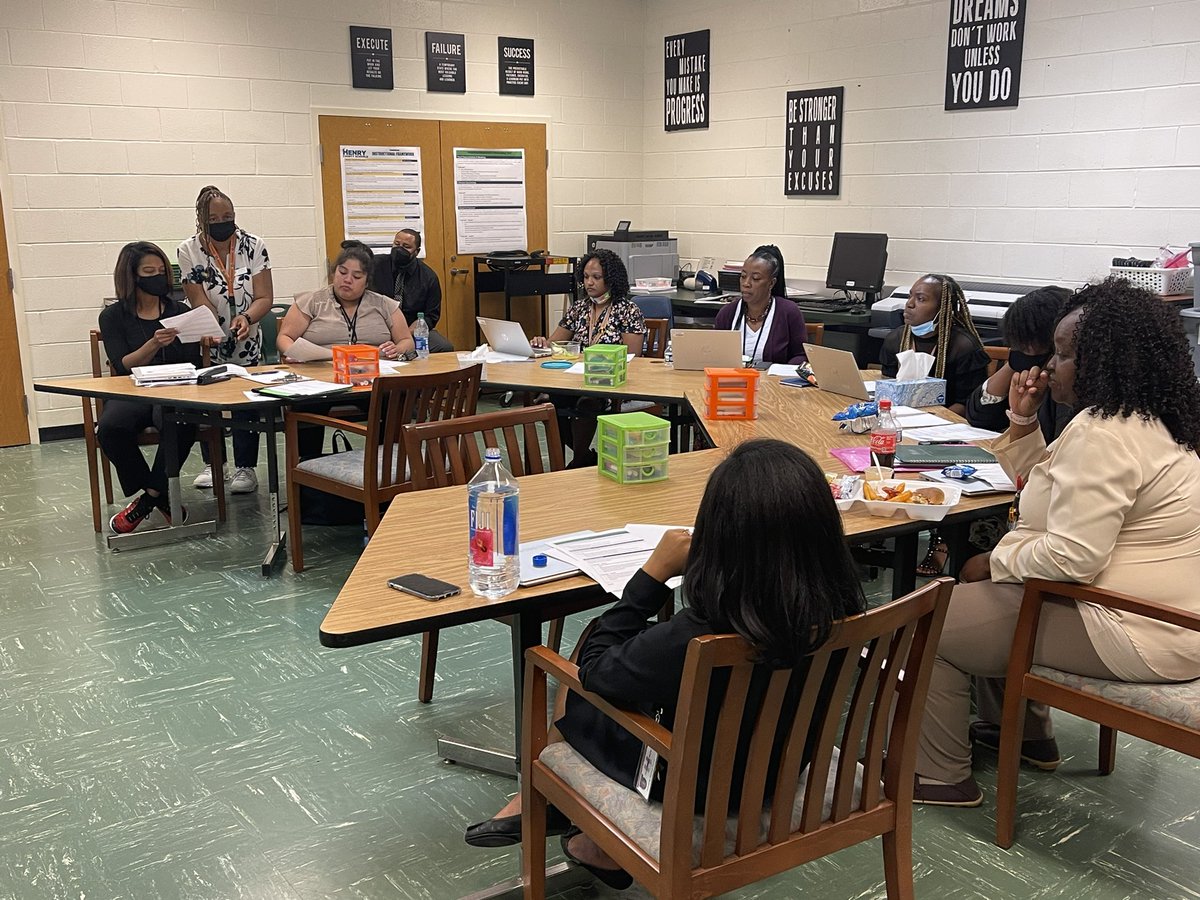 Stockbridge Middle tweet media