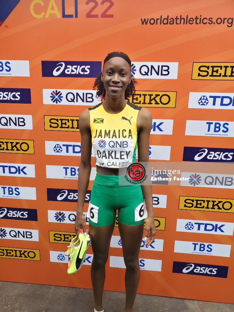 Trackalerts.com on "Dejanea Oakley 🇯🇲 is into of the women's 400m 52.29secs #cali22 #worldathleticsu20championships #worldu20championships #trackalerts #TeamJamaica https://t.co/fpTXZYZFeI" / Twitter