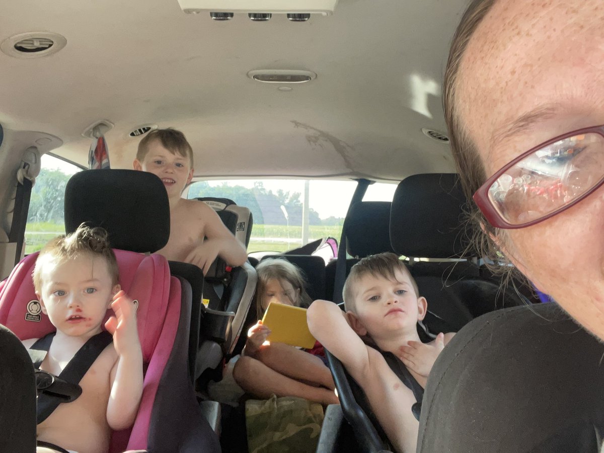 Kristin90616353's tweet photo. @MoneyLion So fun🥳 @MoneyLion lets go @KurtBusch @BubbaWallace this b great way to have some fun before school starts road trip #GasPrices #thecrewhasit my #roartag is $H8383 would love to surprise my husband n kids its my hubby bday today n got 3kids bday this mth we need Road fun 😀thx https://t.co/onPZTk6hGk