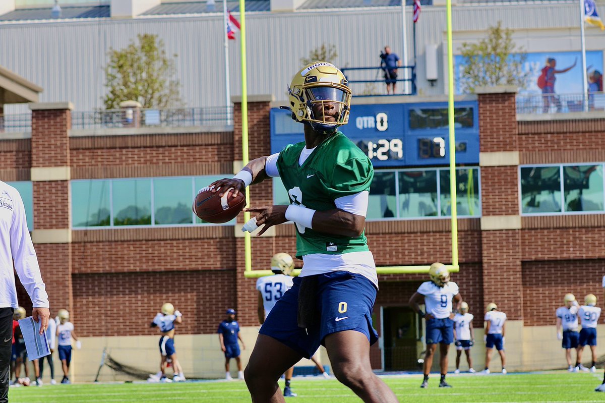 ZipsFB's tweet photo. Under Construction 🏗🦺🚧 

Phase #️⃣4️⃣ / Day #️⃣1️⃣

Goal: Continue to Develop Our Identity and Gain Confidence 😤

ZipEmUp 🔵🤐🦘 https://t.co/Eybb2wcAjy
