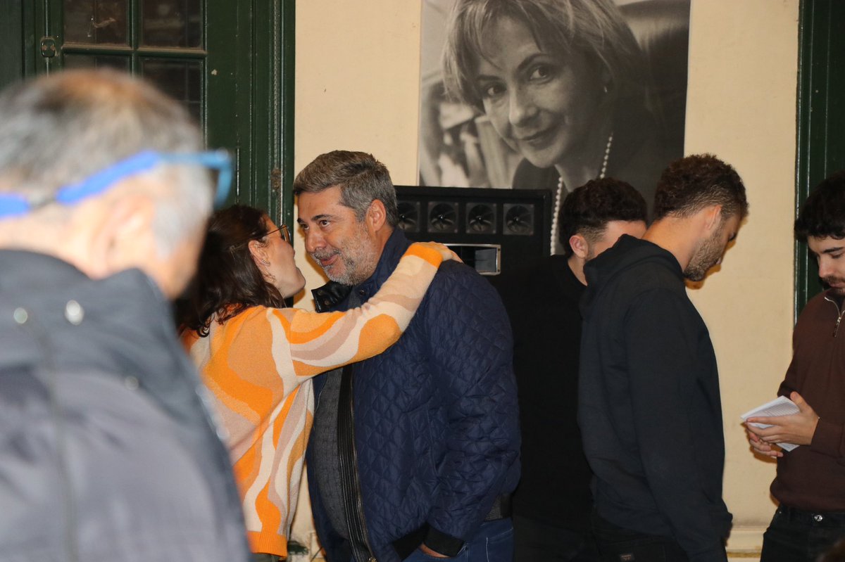 radicalesxarg's tweet photo. Referentes de @radicalesxarg Comuna 14 se reunieron con @TanoAngelici para coordinar actividades y charlar sobre la coyuntura de la @UCRCapital y el país. https://t.co/f4afIEi5PW