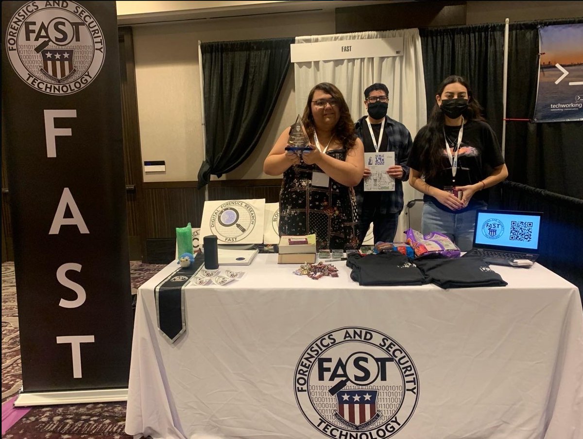 CalPolyFast's tweet photo. Tabling at SCaLE, it was nice meeting everyone! ❤️#SCaLE19x #cppfast https://t.co/fdz630NxqY