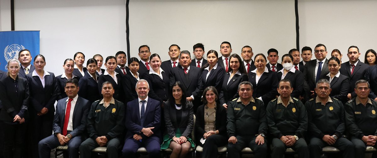 UNLIREC's tweet photo. 🇵🇪 #Perú: Hoy inició el Curso Especializado sobre la perspectiva de género en la investigación de delitos con armas de fuego (#CEGAF) organizado por @UNLIREC en colaboración con la #DIRCRI @PoliciaPeru.

El #CEGAF es posible gracias al financiamiento de @eu_eeas. https://t.co/F2lpMVG8CP