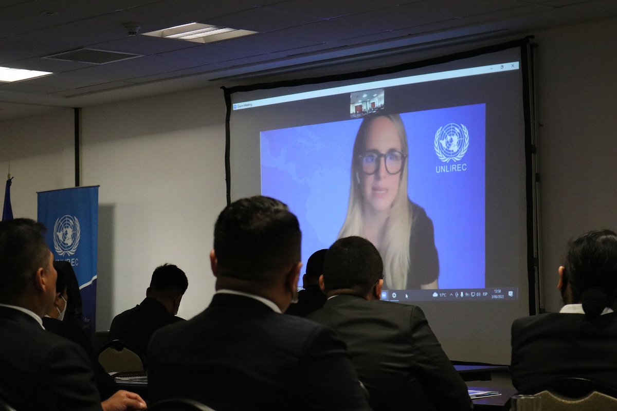 UNLIREC's tweet photo. 🇵🇪 #Perú: Hoy inició el Curso Especializado sobre la perspectiva de género en la investigación de delitos con armas de fuego (#CEGAF) organizado por @UNLIREC en colaboración con la #DIRCRI @PoliciaPeru.

El #CEGAF es posible gracias al financiamiento de @eu_eeas. https://t.co/F2lpMVG8CP