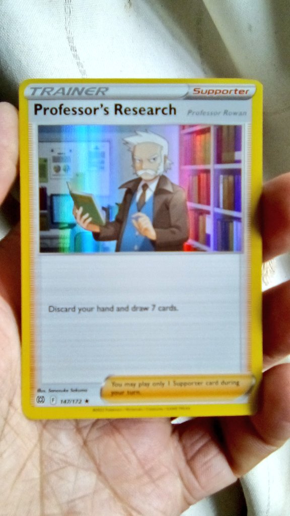 ACID_HOLOGRAM00's tweet photo. in the chest i got a holo landorus and professors research, but the stars of the show are the beautiful cyndaquil, oshawott and rowlet promos #PokemonTCG #Spring2022CollectorsChest #Cyndaquil #Oshawott #Rowlet #BrilliantStars #ProfessorsResearch #FusionStrike #Landours https://t.co/1Ax6HW1VWl