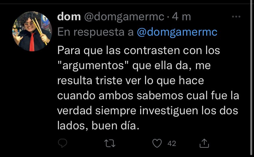 Nach0ch0's tweet photo. @domrojash @fergallardddo @Danaeuwuu Acá esta su mini hilo dando patadas de ahogado https://t.co/s0FA3XqB5p