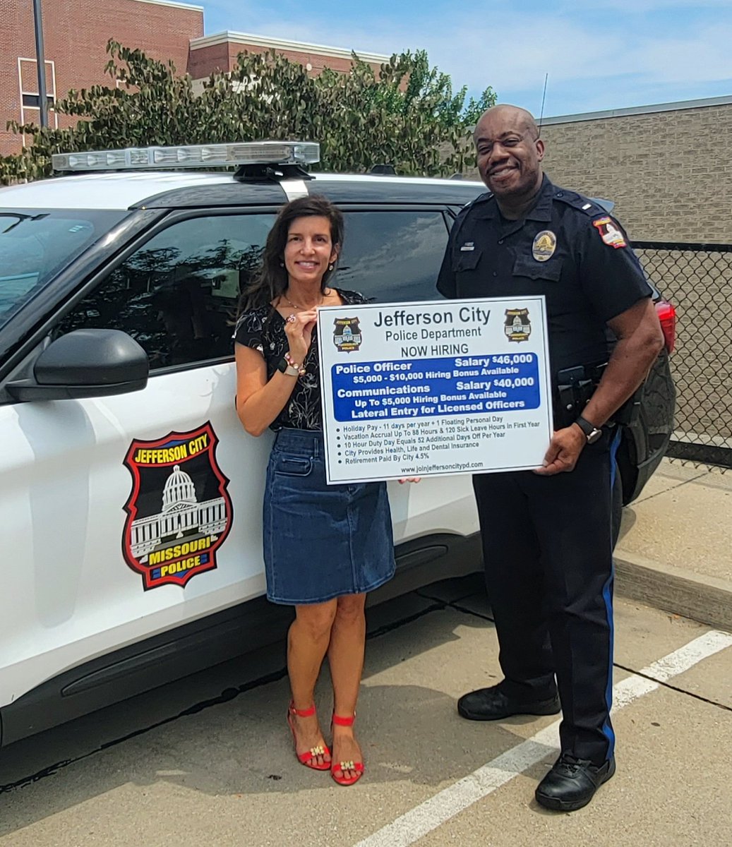 CarrieTergin's tweet photo. Join Jefferson City PD! Wonderful opportunity to join our great team. Competitive pay, great benefits and an awesome City! Jefferson City Police Department @JeffCityPolice #JCMO #JCPD https://t.co/FzmIRsyEZy https://t.co/va5cLEej5E