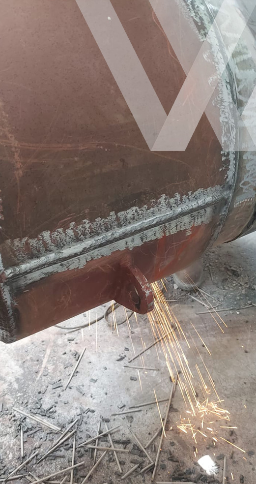 wellube's tweet photo. Wellube’s #hottapping team saves the day by performing #hottap on an operational #naturalgas header line to facilitate a tie-in to the nearby gas receiving station. The entire operation was handled with zero interruption to the header line. https://t.co/13s5n8Kmko