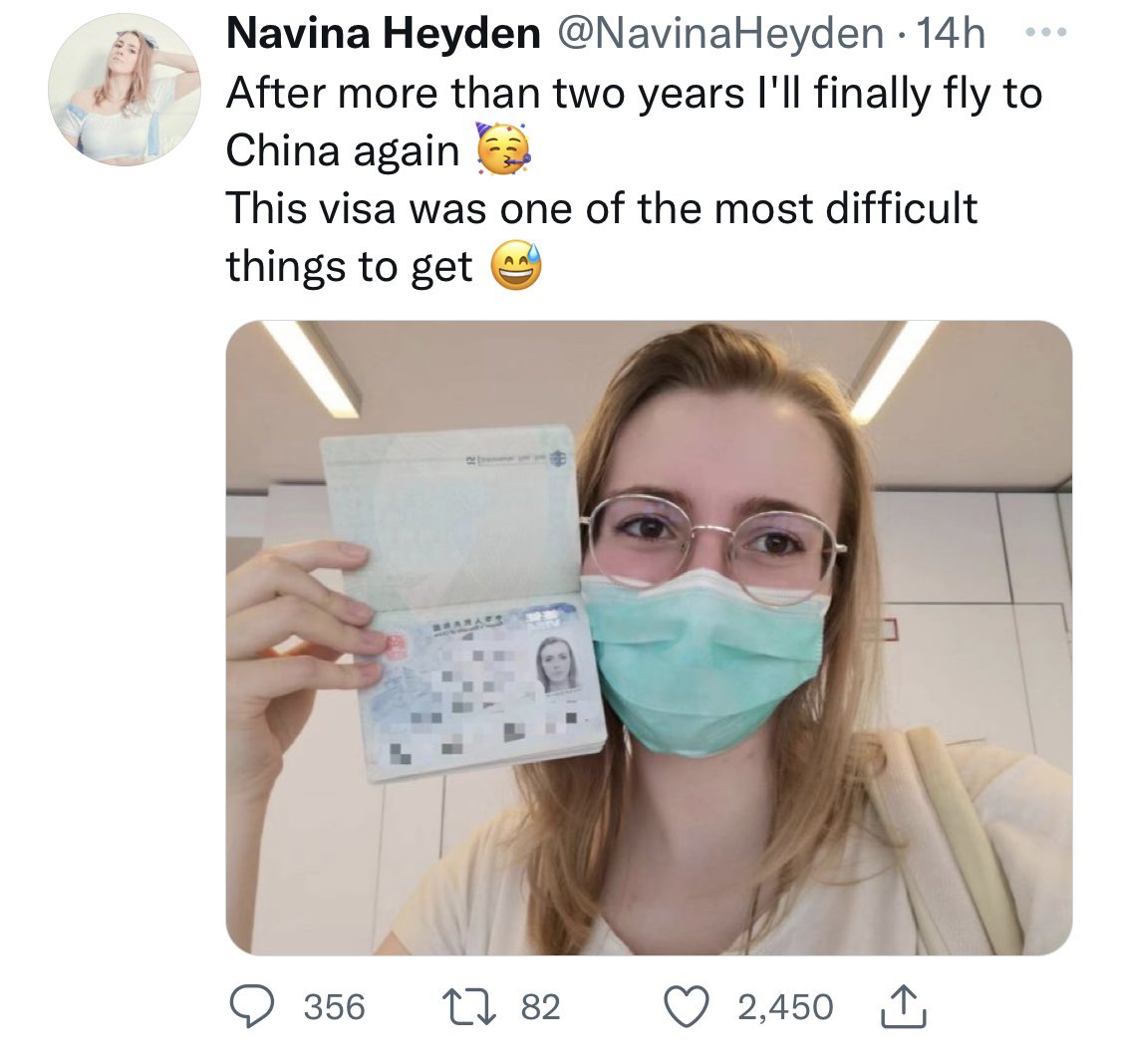 SialMMash's tweet photo. Student from Germany going back to China, showing gratitude. Hope all Pakistani students will get their visas soon. #takeUsBackToChina https://t.co/EoKzbdRK7u