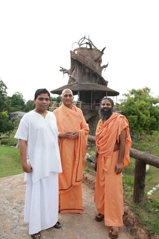 सौमित्रेय निघंटु,सौमित्र निदानम, वर्ल्ड हर्बल इनसाइक्लोपीडिया,विश्व भेषज संहिता एवम् पतंजलि योगपीठ द्वारा योग आयुर्वेद क्रान्ति के सूत्रधार आदरणीय <a href="/Ach_Balkrishna/">Acharya Balkrishna</a> जी के जन्म दिवस की हार्दिक शुभकामनाएँ !#जड़ी_बूटी_दिवस #पतंजलि_योगपीठ <a href="/pyptharidwar/">Patanjali Yogpeeth, Haridwar</a> #Yoga #patanjali <a href="/yogrishiramdev/">स्वामी रामदेव</a>