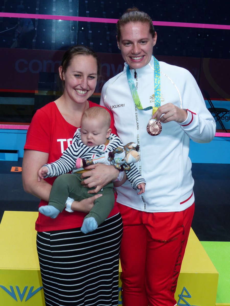 ConcertPhotosUK's tweet photo. Very proud Dad and whole family &amp; friends after yesterday's fantastic comeback by @SJPerry15 to take bronze in the Commonwealth Games Squash Singles #TeamEngland https://t.co/YST7TrlaRh