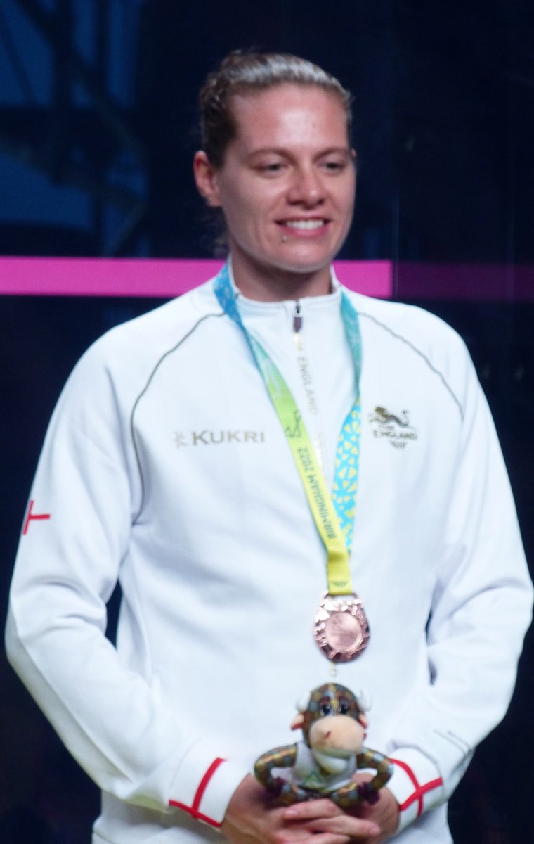 ConcertPhotosUK's tweet photo. Very proud Dad and whole family &amp; friends after yesterday's fantastic comeback by @SJPerry15 to take bronze in the Commonwealth Games Squash Singles #TeamEngland https://t.co/YST7TrlaRh