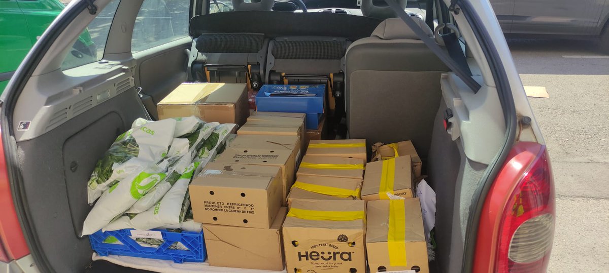 Es el que espera el poble de l'esquerra.

Sempre hi haurà nouvinguts, avis, aturats, col·lectius diversos amb noves necessitats, als que les institucions no estan preparats per a ajudar.

Ho han de fer voluntaris.