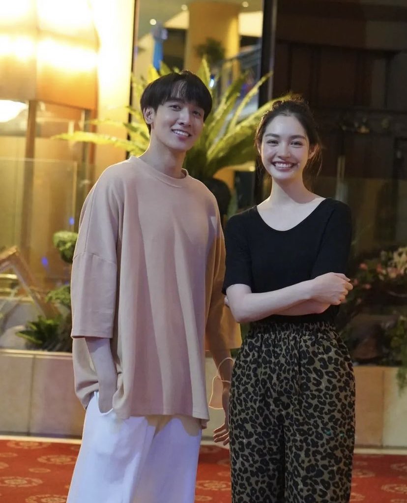 kongthap_home's tweet photo. สวัดดีคุณเพชร &amp; คุณฟ้า 😉😍
.
.
.
@kongthappp @mintt_r 
#mintranch #มิ้นท์รัญชน์รวี 
#kongthappeak #กองทัพพีค
#ocean #픽 #王阳情
#ดุจอัปสร #อศิรจุฑาเทพ 
#ดวงใจเทวพรหม #ดุจอัปสรเทวพรหม 
#dujapsorn #maker_family 
#kongthap_home 
#alwaysupportpeak 

Cr.mommymintranchrawee ❤️🙏🏻 https://t.co/gVdtABacDB