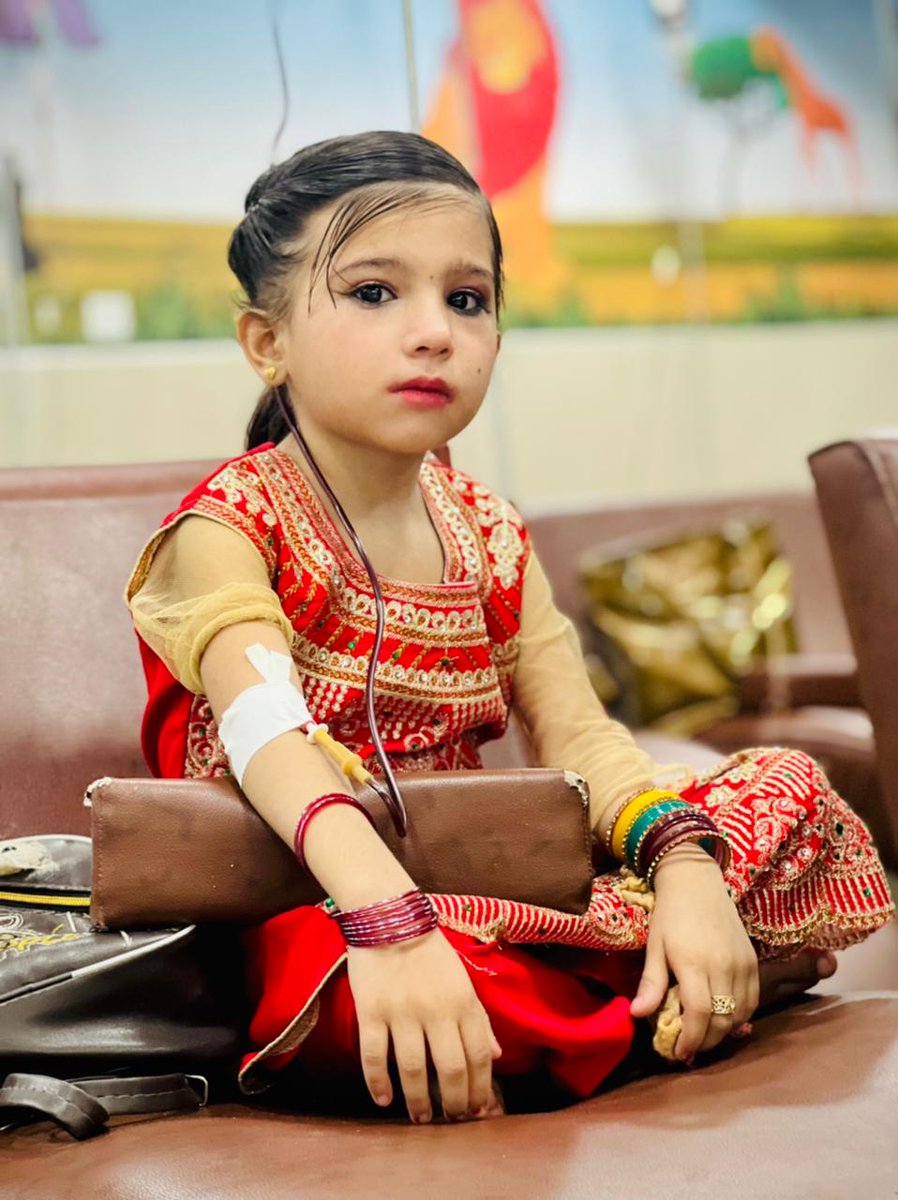 ItsNomii07's tweet photo. Donate Your Blood and Save the life of these Beautiful Children ❤️
#ThalassemiaAzaadi @HIWTPakistan https://t.co/Wwt79dk37a
