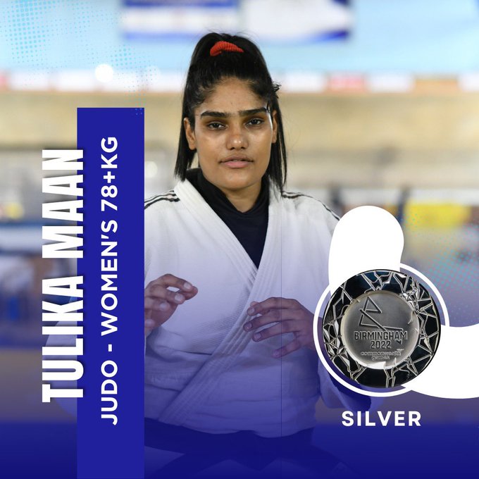 Heartiest congratulations to #KV Alumnus Ms. Tulika Maan for winning Silver medal in Judo at #CommonwealthGames2022. She studied in #KendriyaVidyalaya @KV_Tagoregarden, New Delhi and championed various Sports Events. All the best for her future endeavours! #KVians