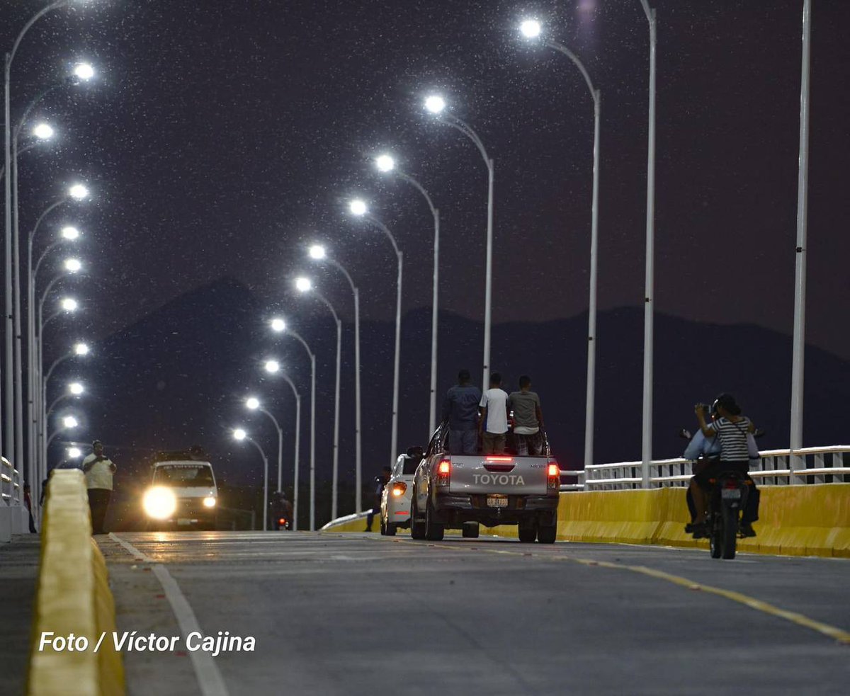 db_nicaragua's tweet photo. #Nicaragua | ¡BONITO! Así luce el Puente Panaloya construido por el Gobierno Sandinista para el pueblo presidente ✊🔴⚫️ https://t.co/jDGpTWFh8N