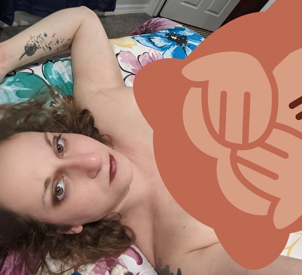 laceybee20's tweet photo. Wanna peek underneath check out https://t.co/58yJTTwryt https://t.co/tLqBSsREdm