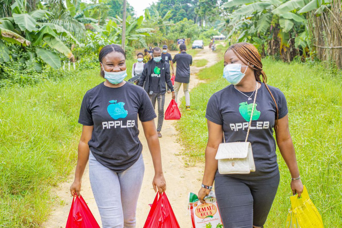AppleBCommunity's tweet photo. Check out our latest new about charity event! 🍏🫶

#APPLEB #charity #Crypto https://t.co/KyV7a3J2aj