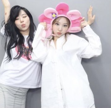 bltarchive's tweet image. [TWICE] Son Chaeyoung, Im Nayeon