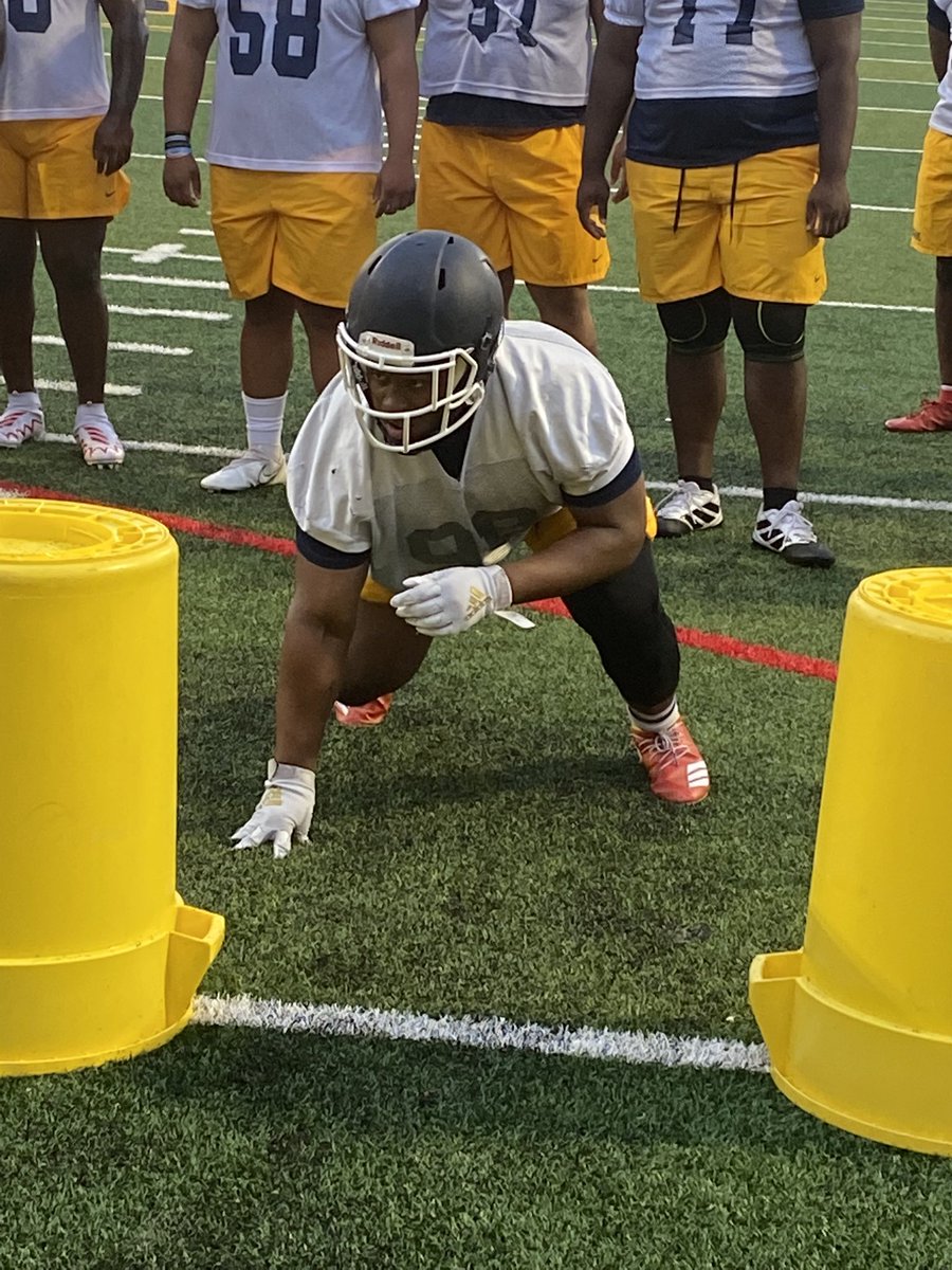ReinhardtFB's tweet photo. The boys are back! #reinhardtfootball #PTP #PAYTHEPRICE #FALLCAMP2022 https://t.co/42h3qgCEmE