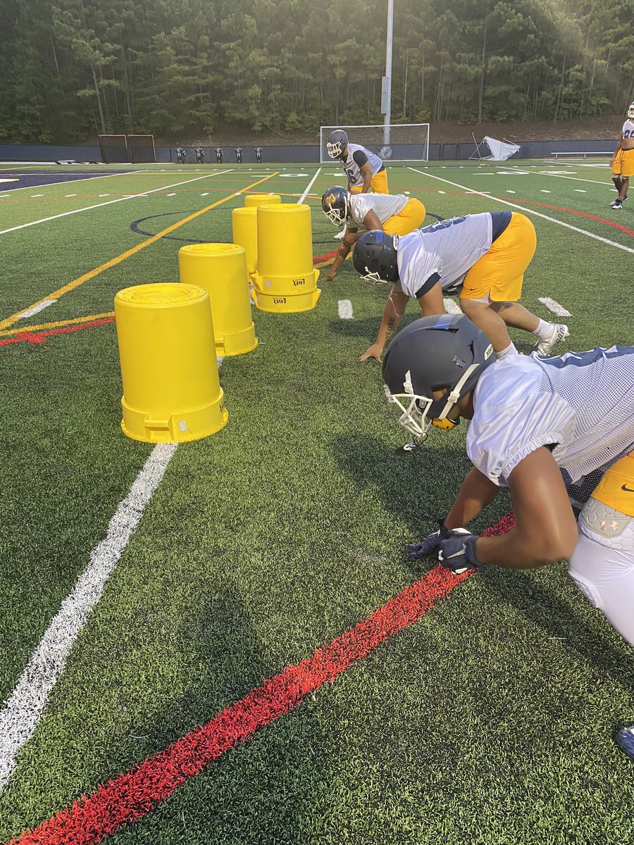ReinhardtFB's tweet photo. The boys are back! #reinhardtfootball #PTP #PAYTHEPRICE #FALLCAMP2022 https://t.co/42h3qgCEmE