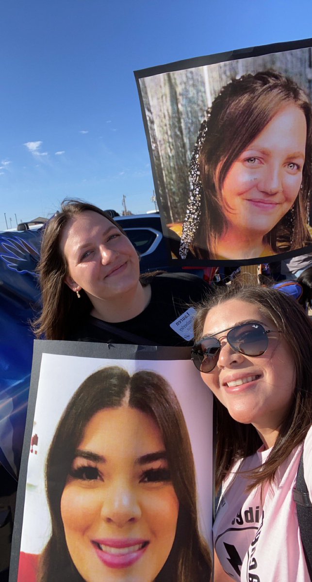 msperezteaches's tweet photo. This week was our new to district tailgate @SanAngeloISD and this is how our amazing campus @1GoliadSAISD greeted us when we got there! It was so much fun! Can’t wait to be a #differencemaker at SAISD 💙 https://t.co/HxIWbJcXay