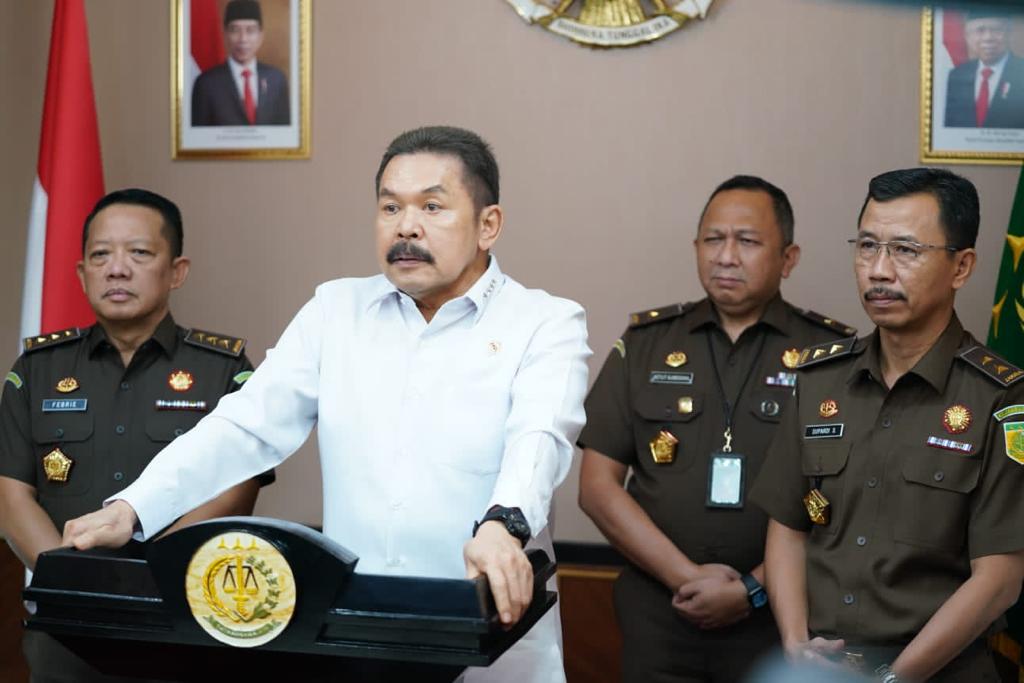 Saya perintahkan langsung kepada bidang pengawasan untuk mengawasi pelaksanaan Restorative Justice. Ini penting, agar masyarakat tak lagi memandang penegakan hukum seperti pisau yang tajam ke bawah, tapi tumpul ke atas.