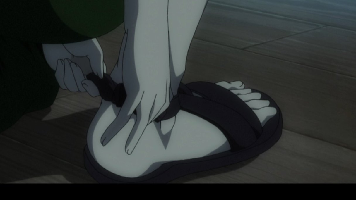 SerasKF on X: #anifeets Feet shots from today's episodes. 1-2) Isekai  Meikyuu Harem E07. At least Roxanne didn't wear the socks in bed. 3)  Tsurekano E07. 4) Isekai Ojisan E05.  /