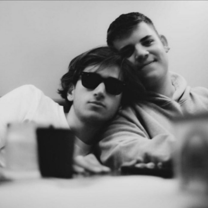 hourlybash's tweet image. 