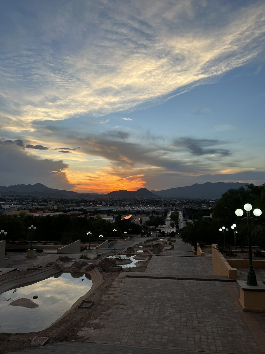 DavidBlancoMta's tweet photo. Hoy vi el cielo y me acordé de ti más que nunca por lo mucho que te gusta los diferentes colores que puede haber💕 https://t.co/nj0qSV5G1z