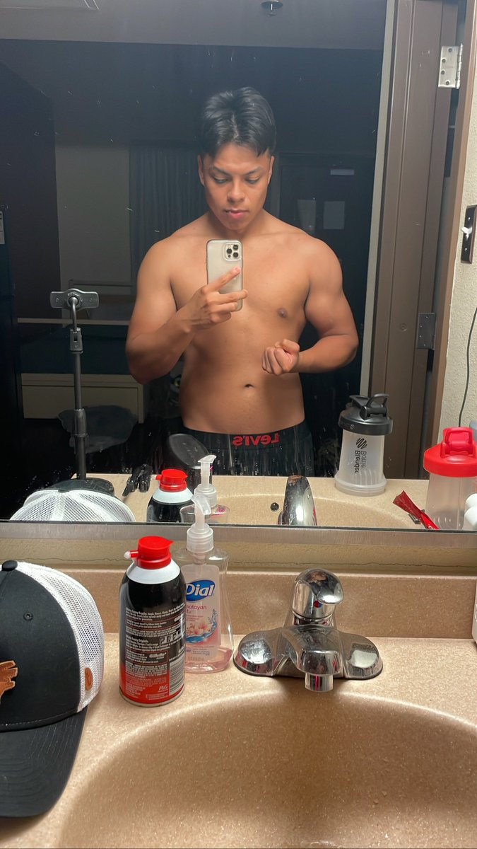 JhonathanCJose's tweet photo. Transforming slowly but surely 👹 https://t.co/iV82gXpgxS