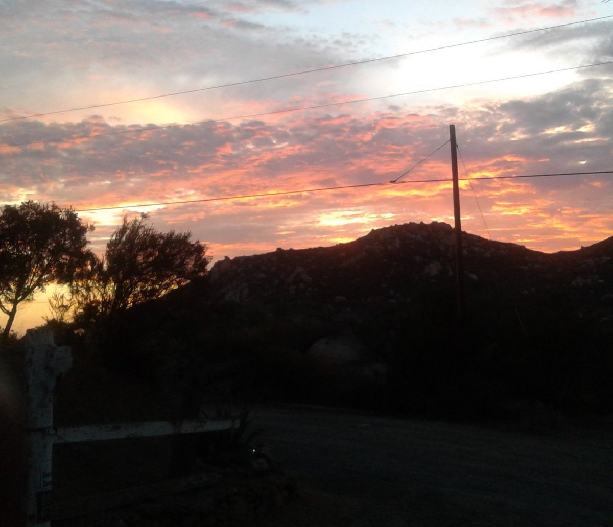 Monsoons make for pretty sunsets 💫