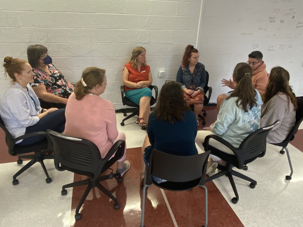 OWLanguage's tweet photo. And we’re off! We are so excited to be here at Chelmsford High School for our East Coast Bootcamp 2022! Focusing on our values of Equity, Relationships &amp; Proficiency, we dive into meaningful, hands-on activities, challenges &amp; conversations that #buildtrust &amp; #sparkjoy 💛 #ECBC22 https://t.co/3RqKuN70nW