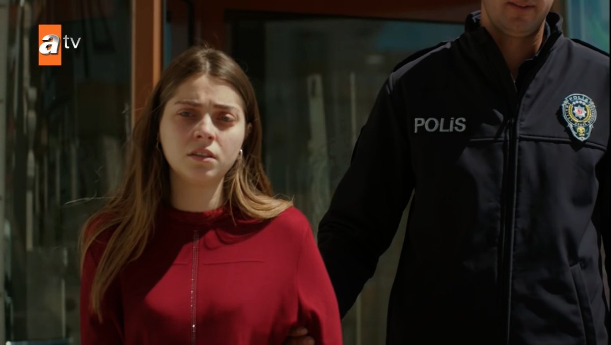 YarenSadogluMx's tweet photo. • La salud mental es un aspecto fundamental y del que poco se habla.

• La mitad de los trastornos mentales comienzan a los 14 años de edad o antes, y en la mayoría de los casos no se detecta oportunamente ni se trata. (+)

#HercaiEnImagen https://t.co/yvWAJixW2i